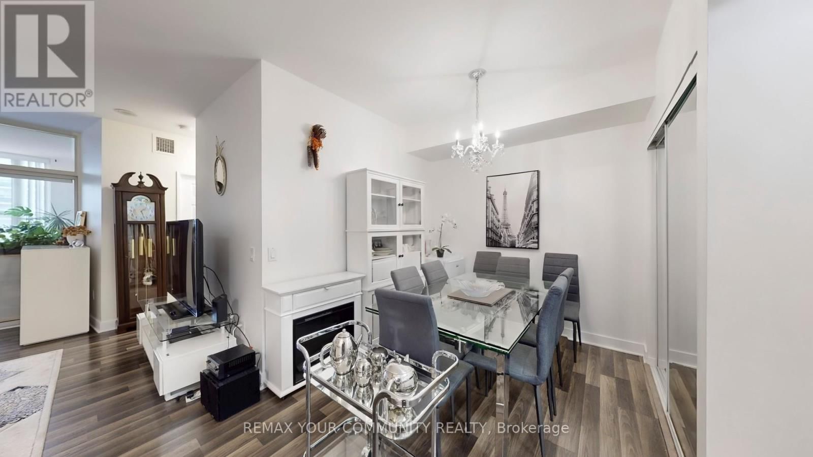 111 - 7398 YONGE STREET Image 11