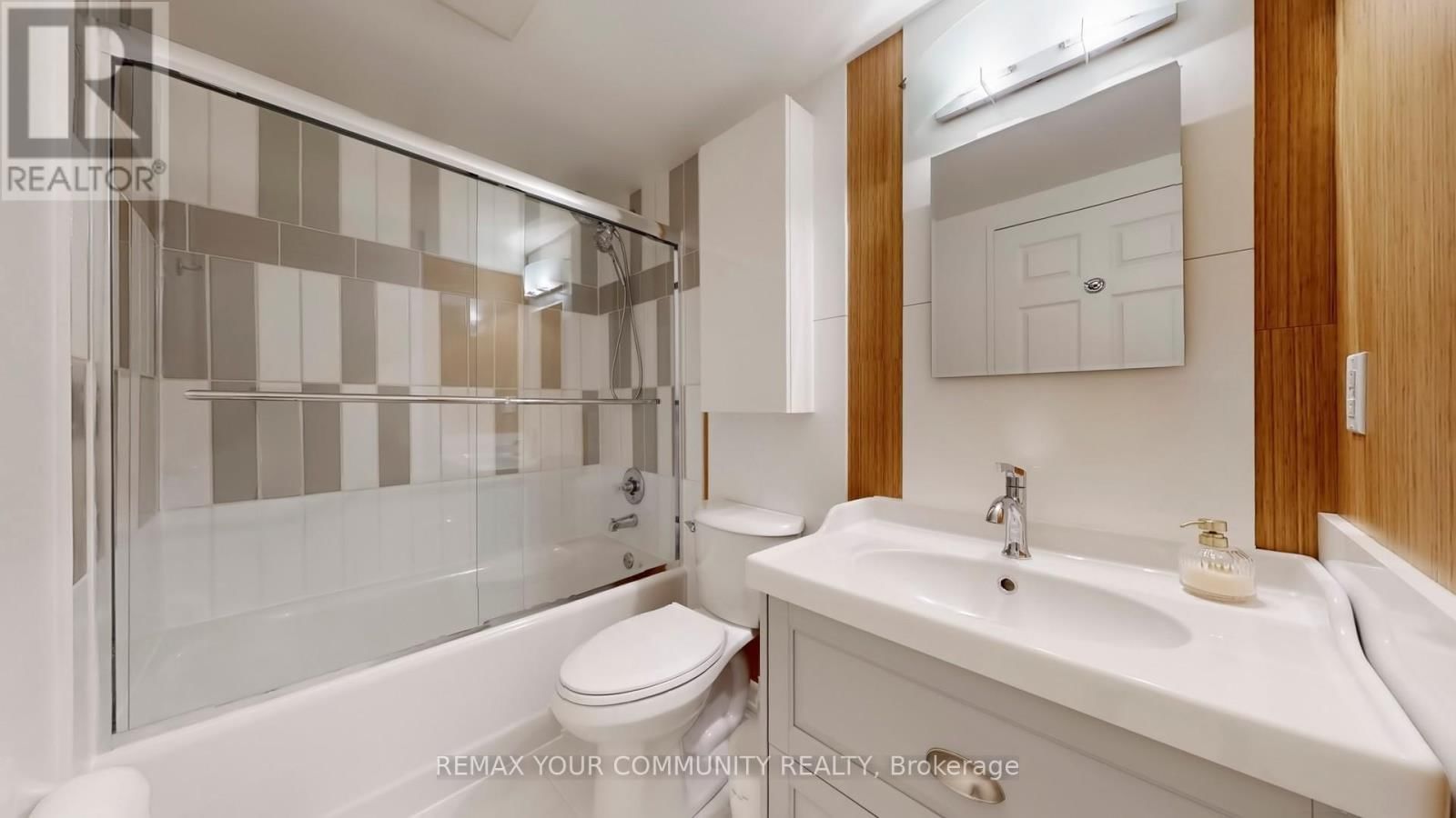 111 - 7398 YONGE STREET Image 20