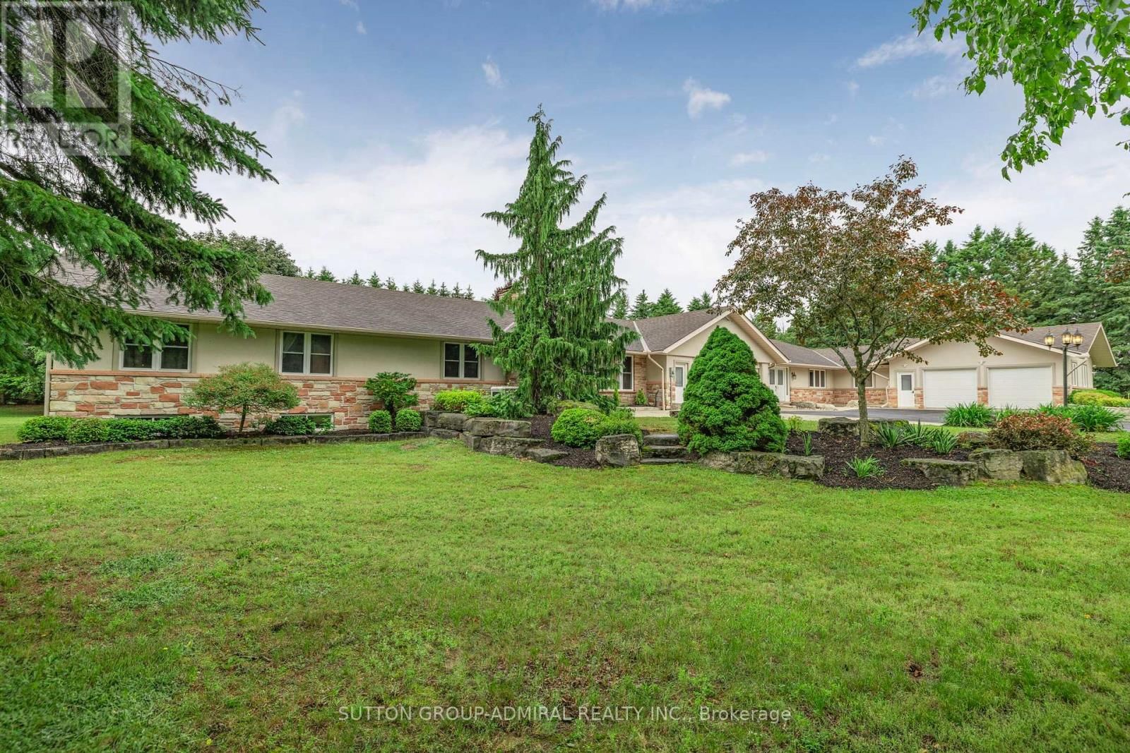 120 LAKE WOODS DRIVE Image 5