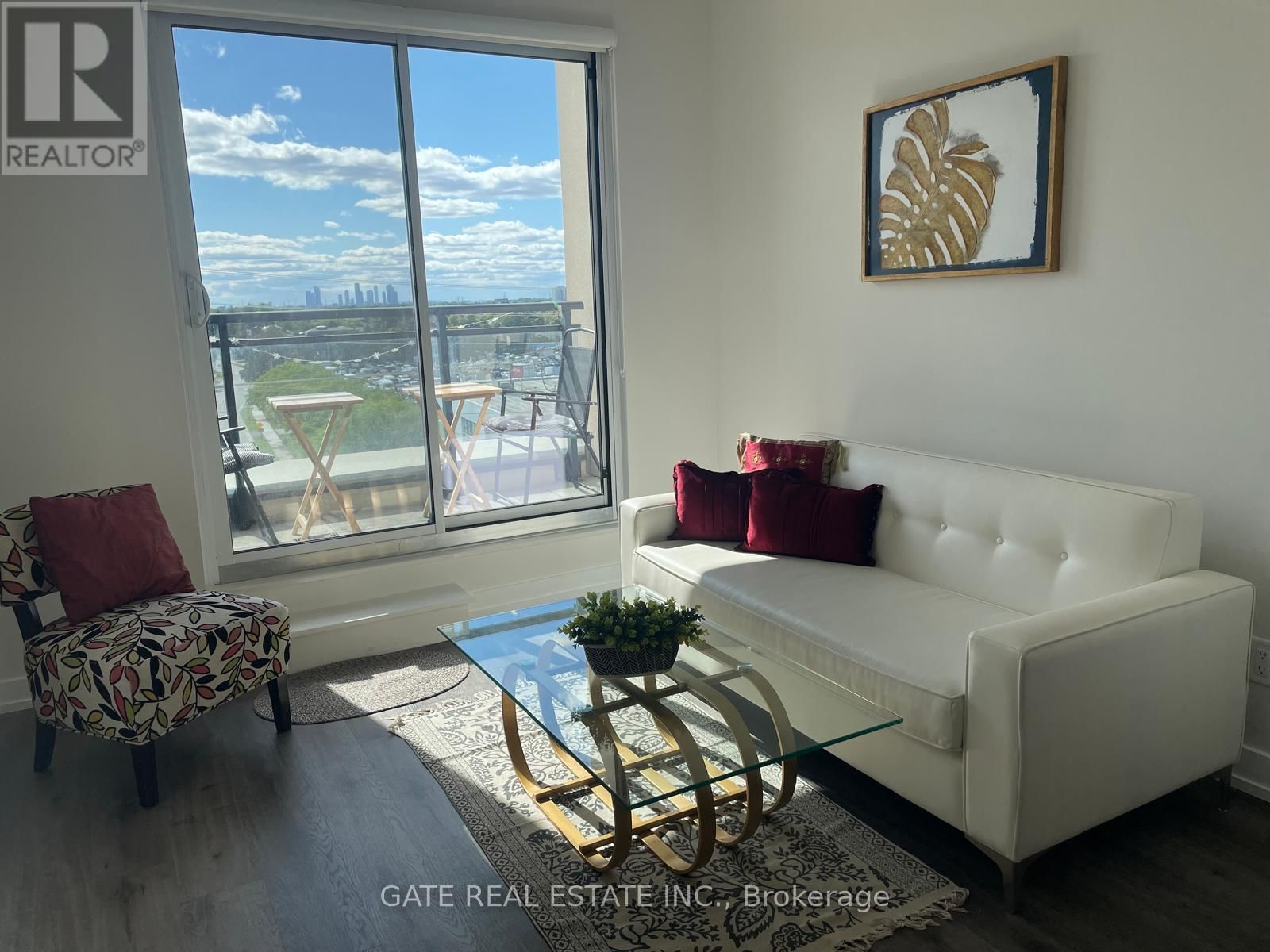 511 - 1 GRANDVIEW AVENUE Image 14