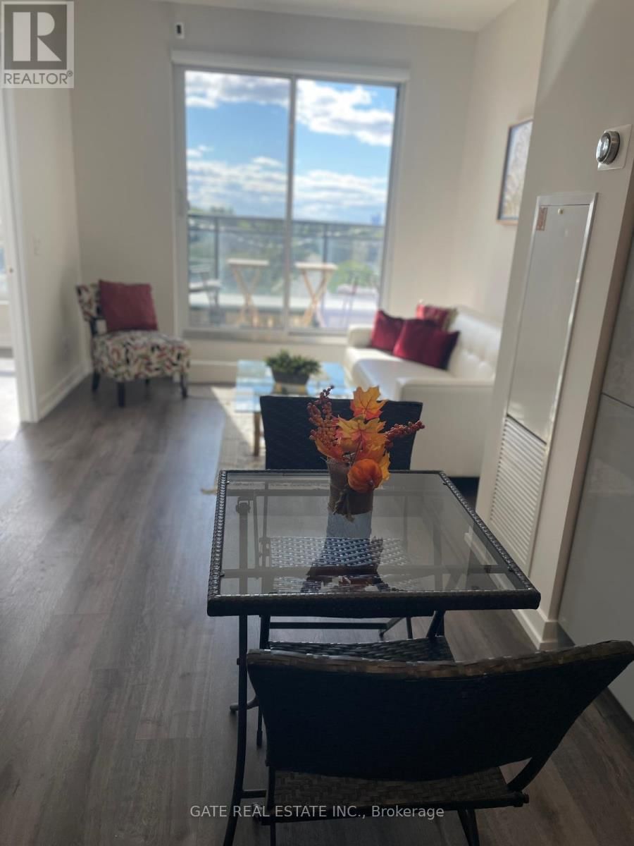 511 - 1 GRANDVIEW AVENUE Image 15