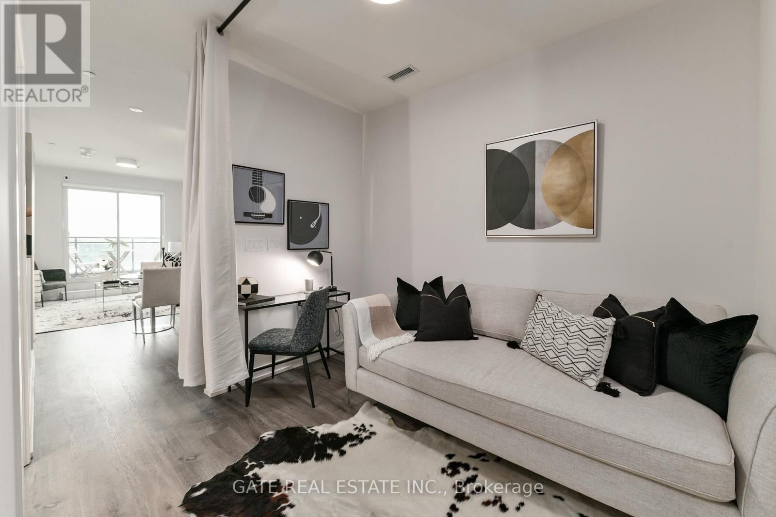 511 - 1 GRANDVIEW AVENUE Image 22