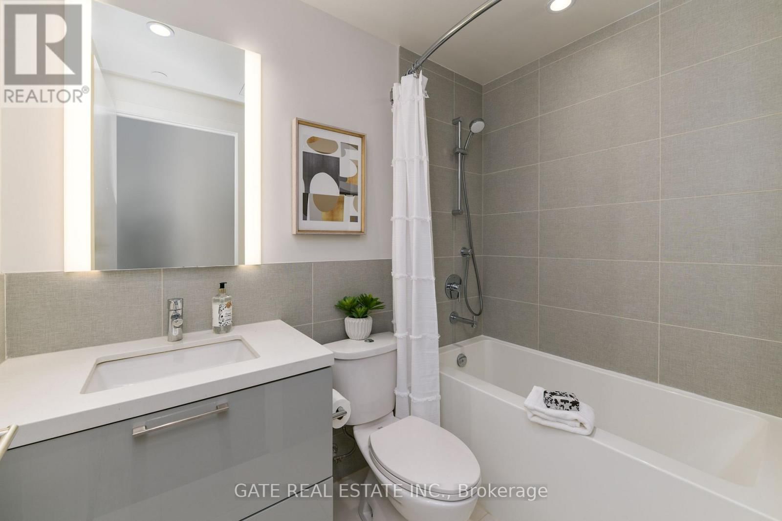 511 - 1 GRANDVIEW AVENUE Image 23