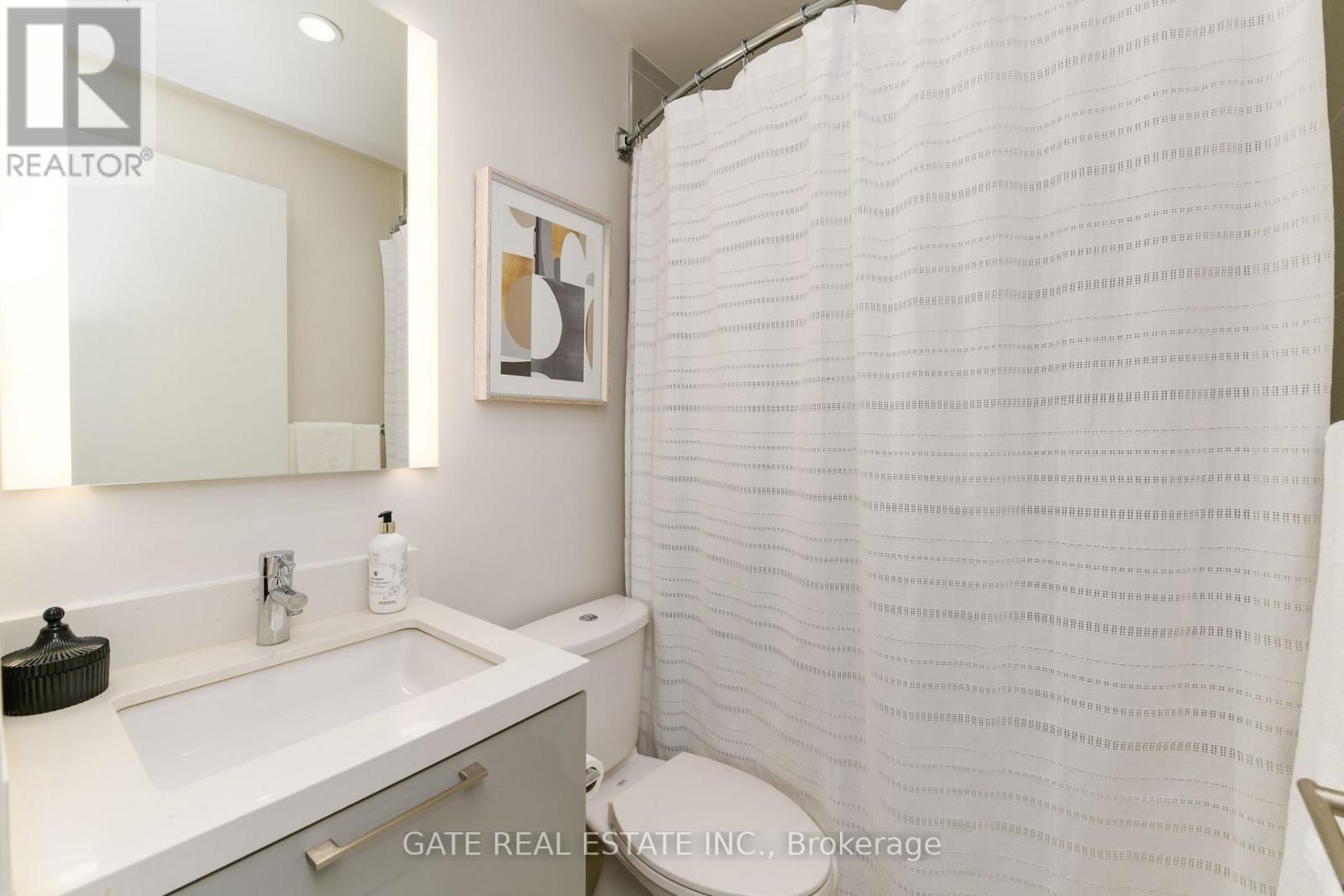 511 - 1 GRANDVIEW AVENUE Image 24