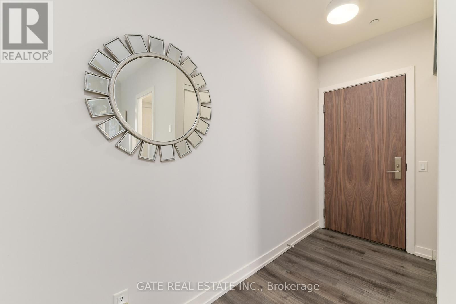 511 - 1 GRANDVIEW AVENUE Image 9