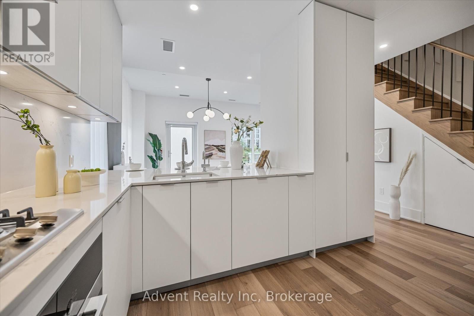 127W - 8 CEDARLAND DRIVE Image 13