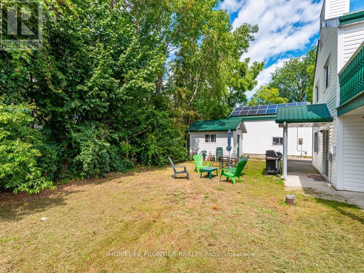 2 - 1015 ARNOLD STREET Image 5