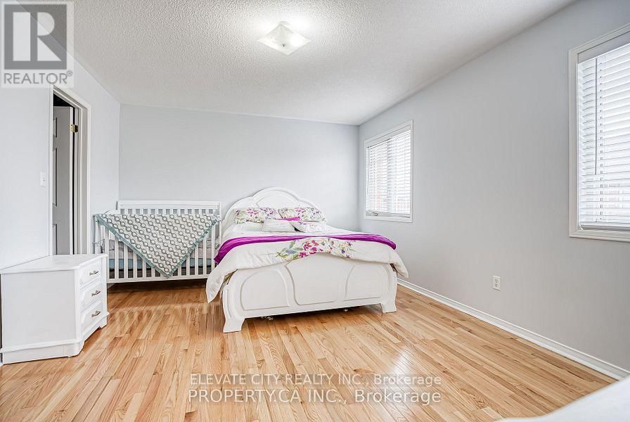 2 HORN STREET Image 41