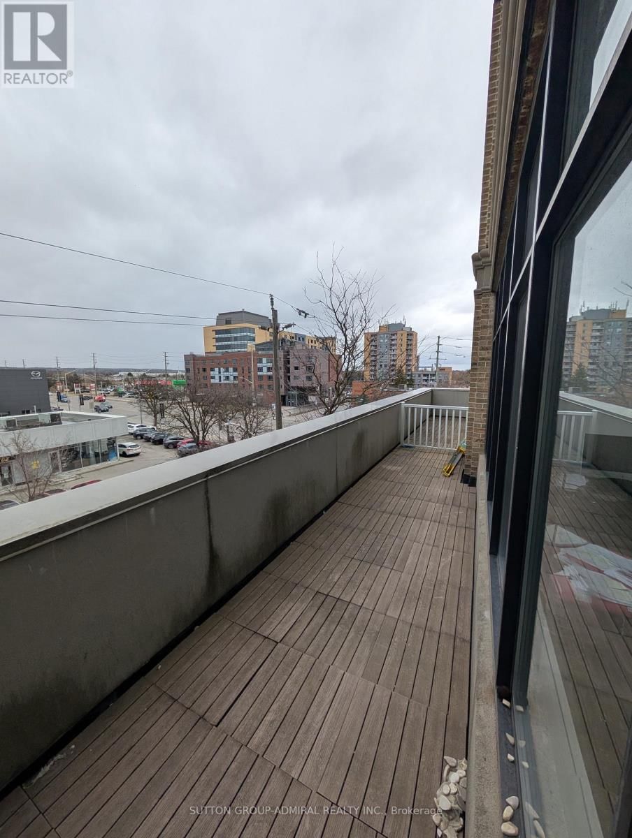 301 - 10376 YONGE STREET Image 24