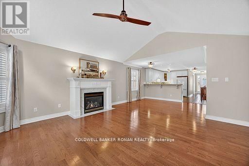 8 MONTEBELLO TERRACE Image 17