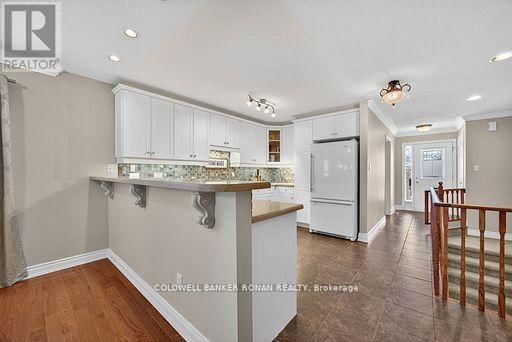 8 MONTEBELLO TERRACE Image 8