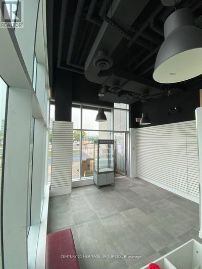 Image #1 of Commercial for Sale at Yonge, Richmond Hill , Ontario