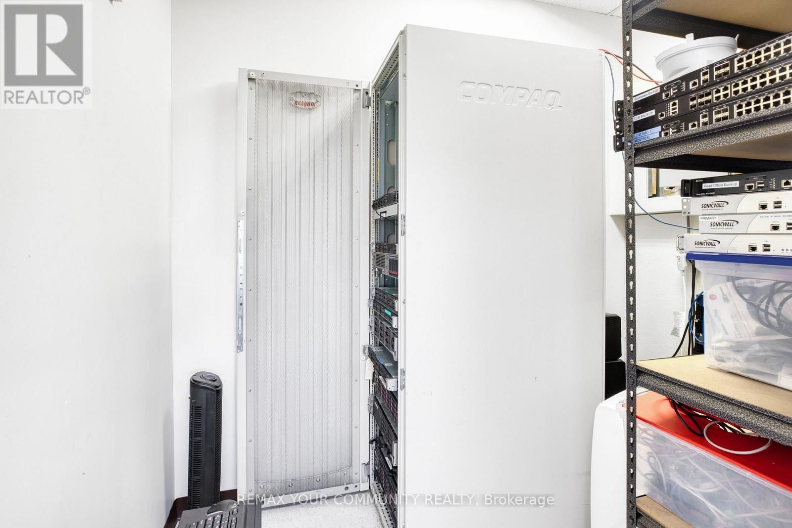 305 - 2750 14TH AVENUE Image 11