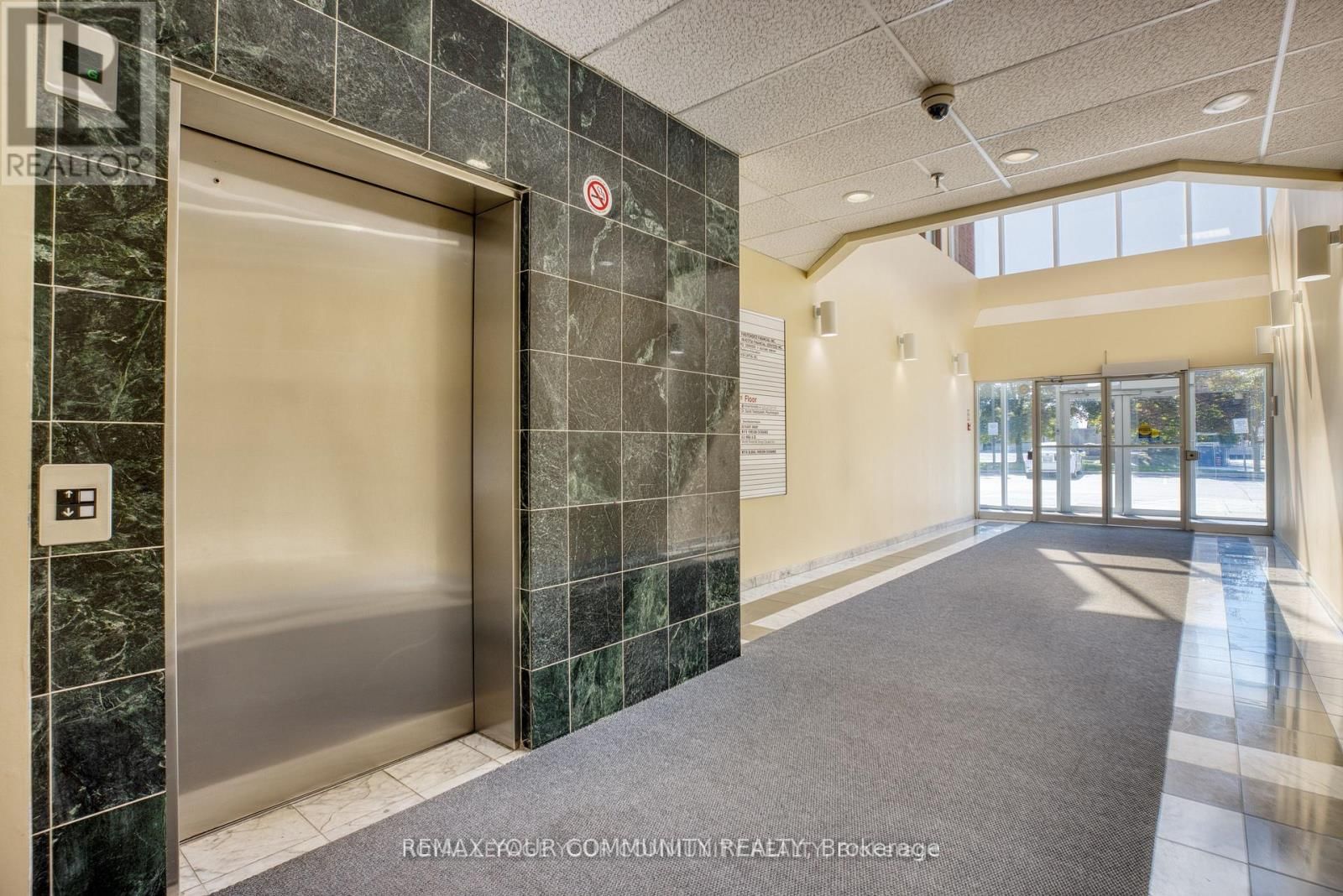 305 - 2750 14TH AVENUE Image 2