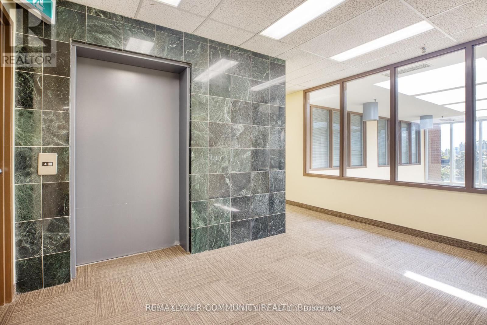 305 - 2750 14TH AVENUE Image 3