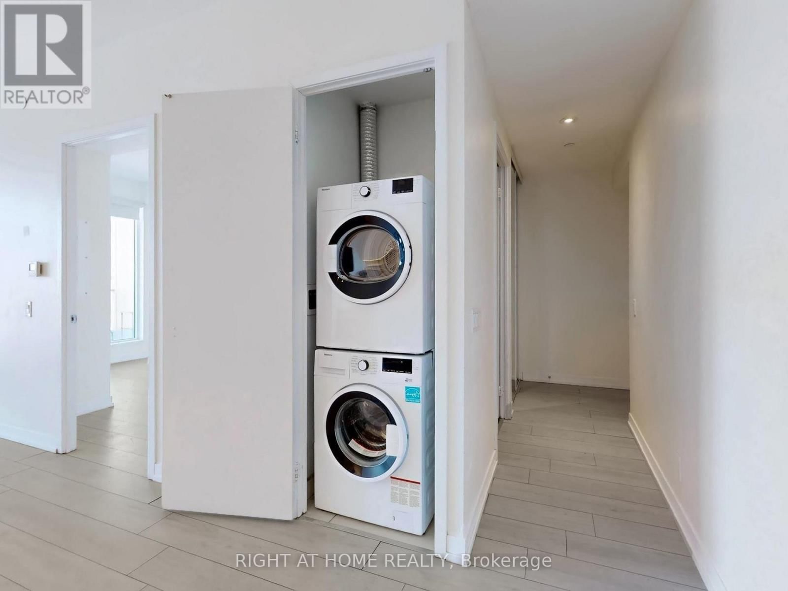 3311 - 950 PORTAGE PARKWAY Image 23