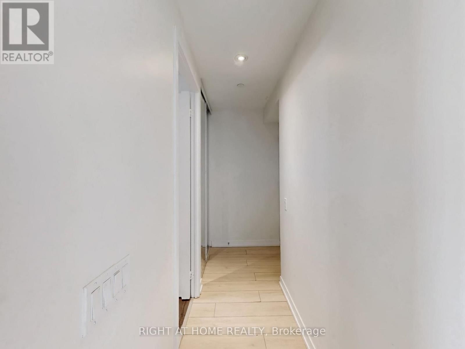 3311 - 950 PORTAGE PARKWAY Image 24