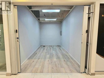 Image #1 of Commercial for Sale at Yonge, Markham , Ontario