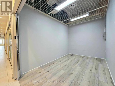 Image #1 of Commercial for Sale at Yonge, Markham , Ontario