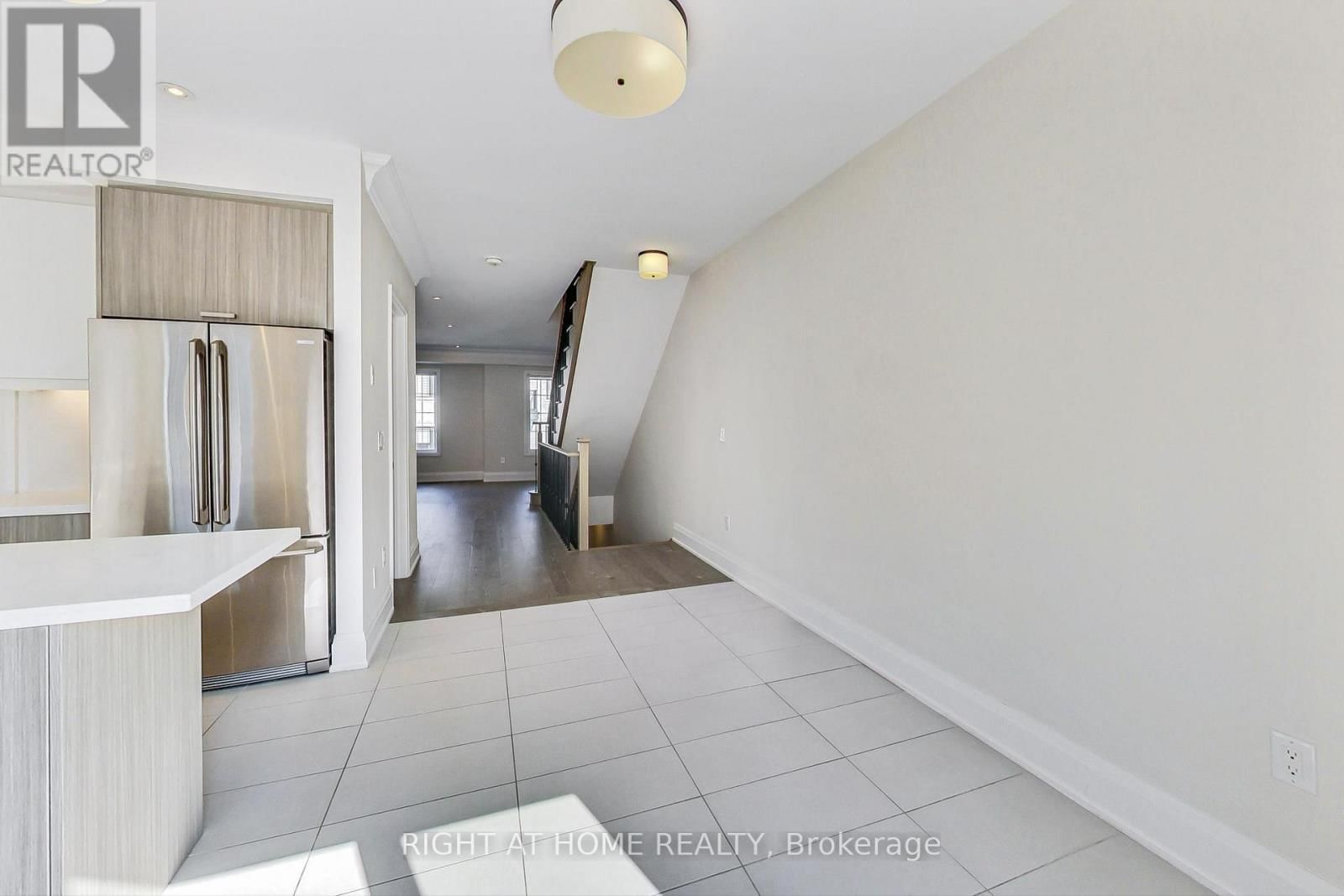 TH7 - 390 HIGHWAY 7 EAST Image 9