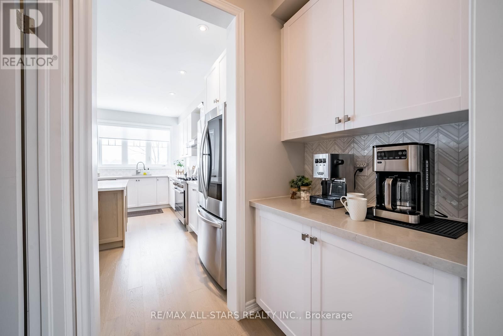 106 CONDUCTOR AVENUE Image 12