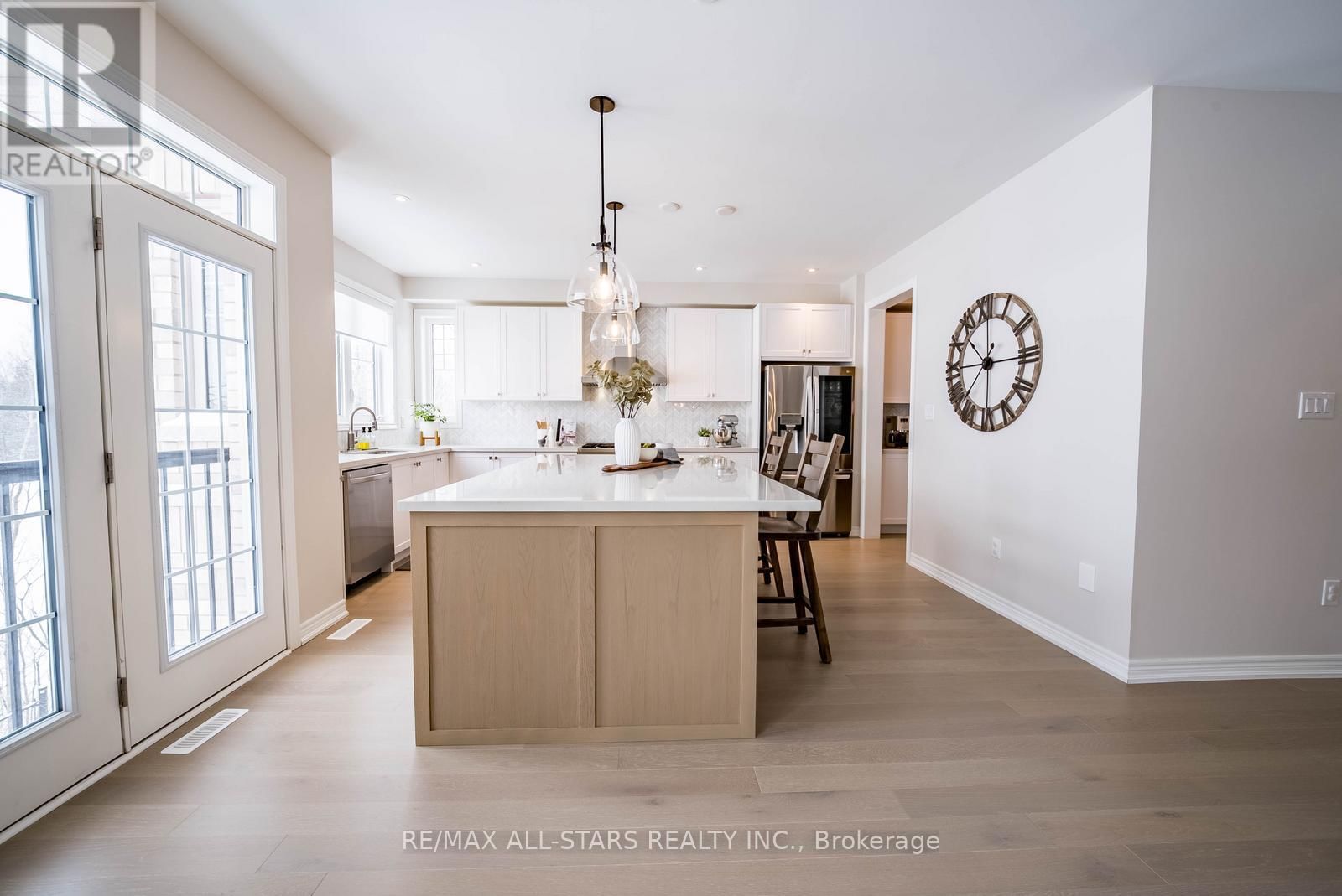 106 CONDUCTOR AVENUE Image 15