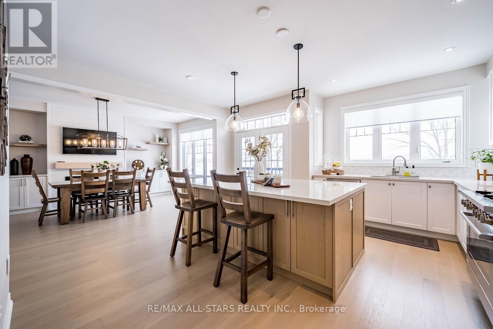 106 CONDUCTOR AVENUE Image 19