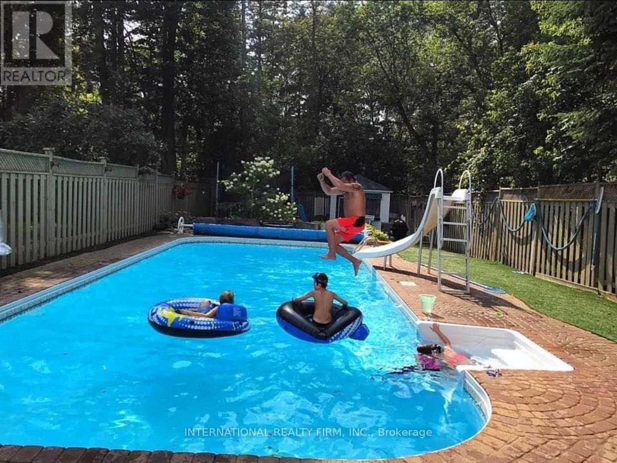 276 SHERIDAN COURT Image 4