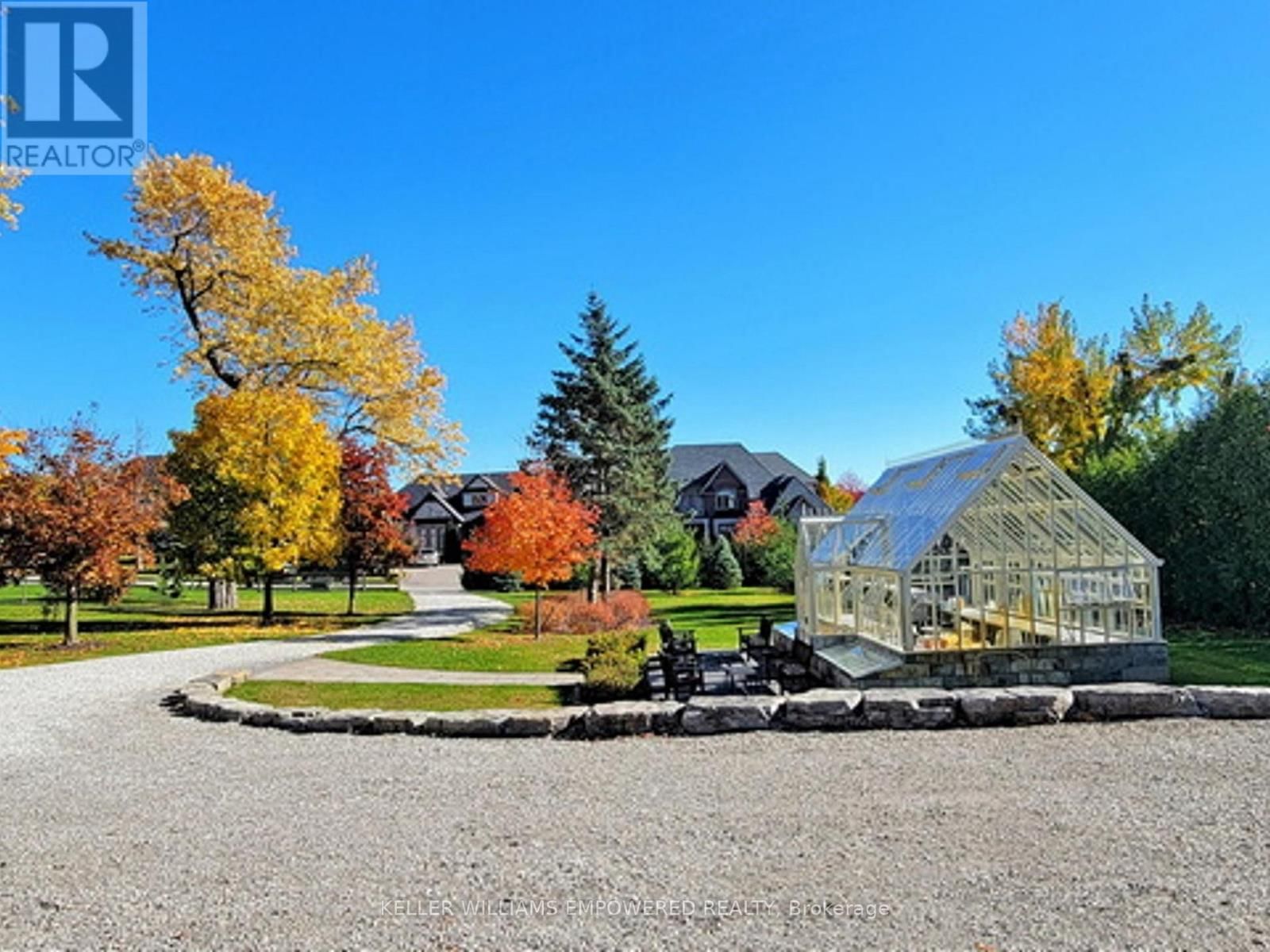 6 MACLEOD ESTATE COURT Image 30