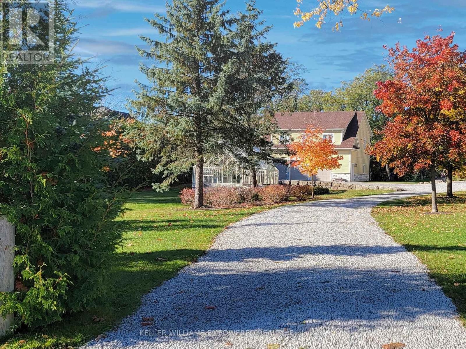 6 MACLEOD ESTATE COURT Image 34