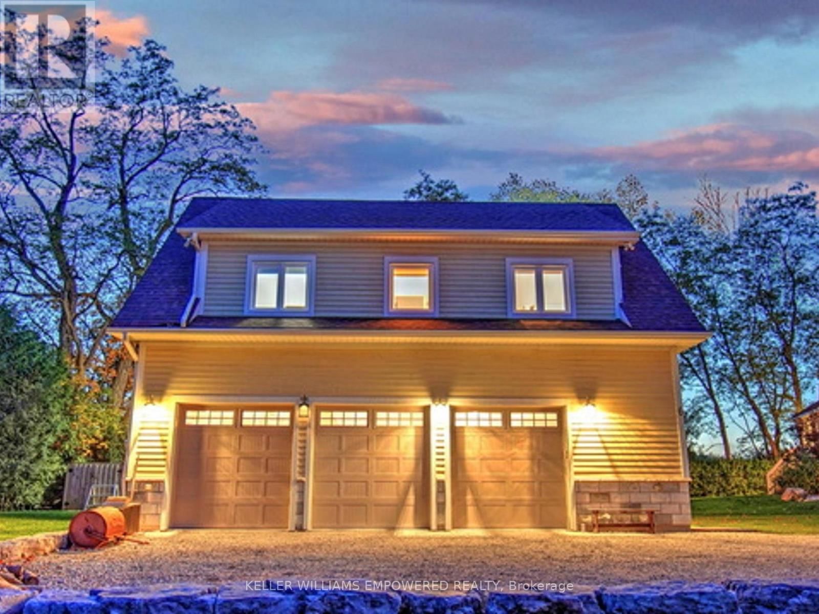 6 MACLEOD ESTATE COURT Image 9