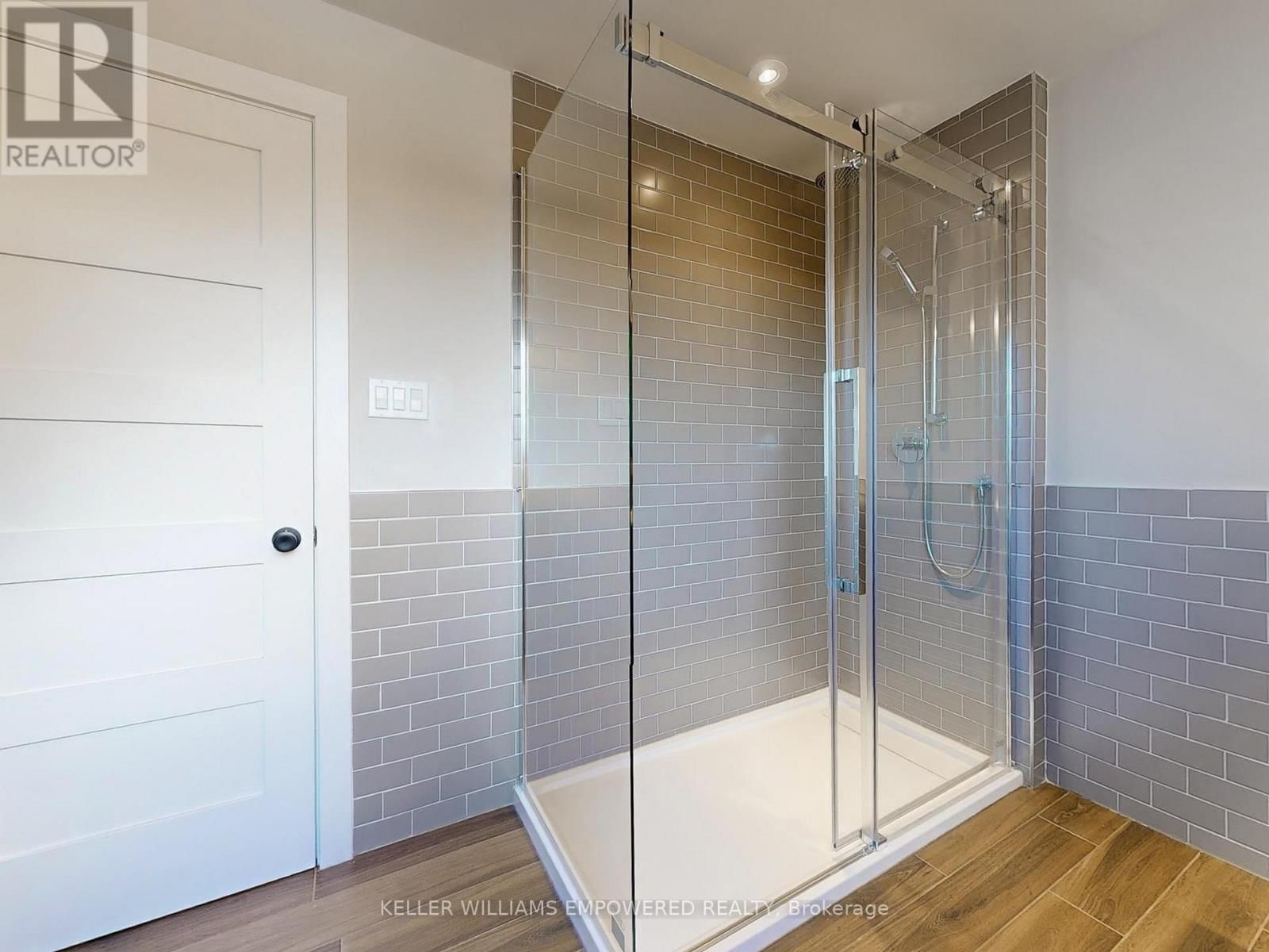 8 MACLEOD ESTATE COURT Image 34