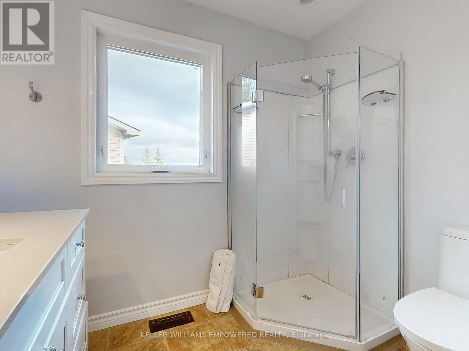 8 MACLEOD ESTATE COURT Image 37