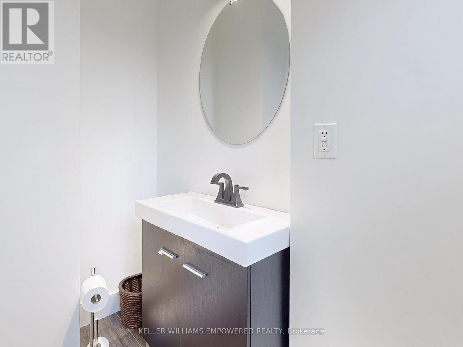 8 MACLEOD ESTATE COURT Image 4