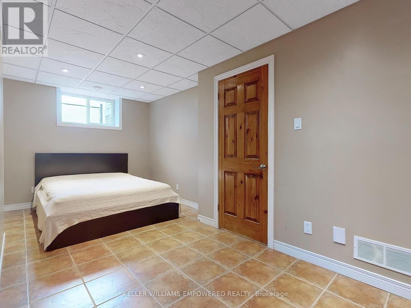 8 MACLEOD ESTATE COURT Image 41