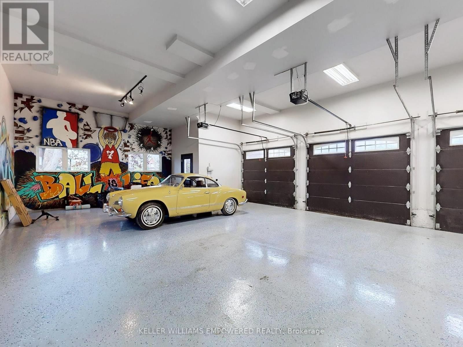 8 MACLEOD ESTATE COURT Image 44