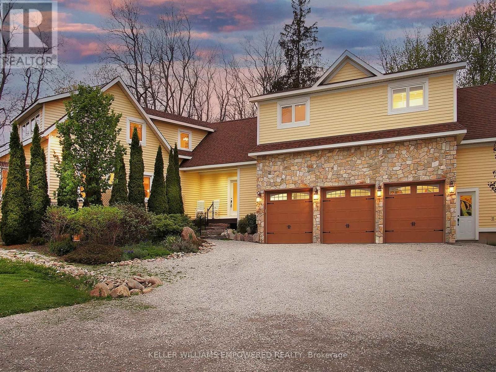 8 MACLEOD ESTATE COURT Image 5