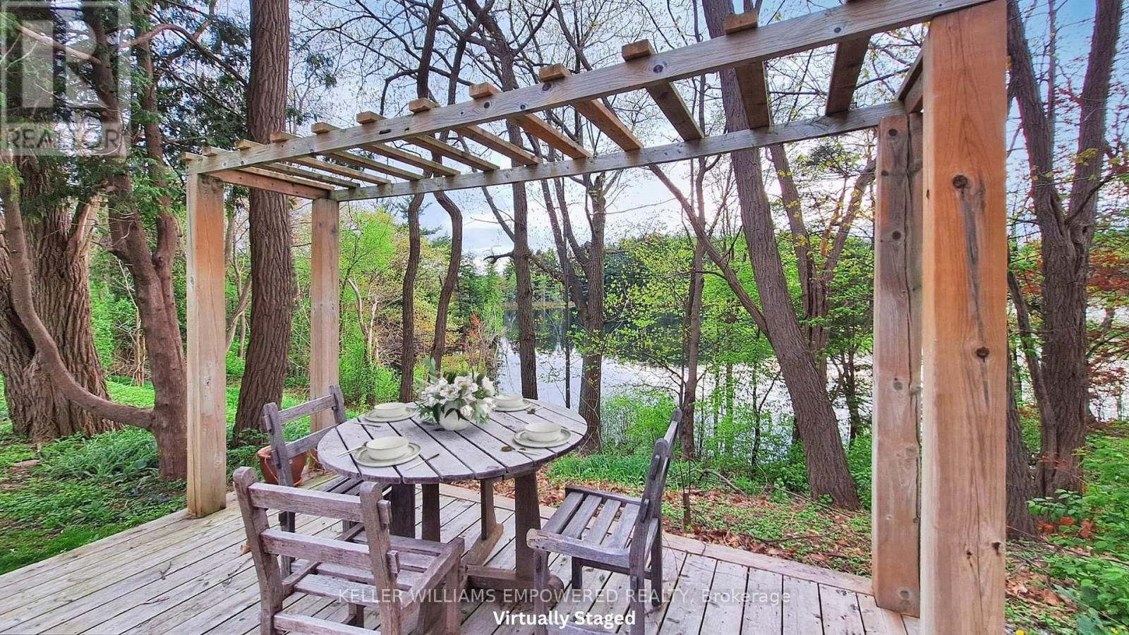 8 MACLEOD ESTATE COURT Image 6