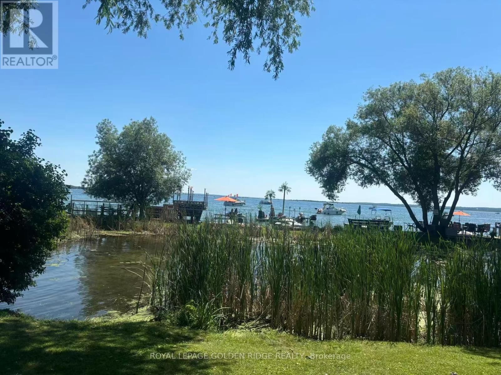 19 LAKE DRIVE NORTH Image 15