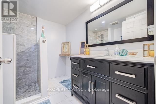 A206 - 15 CORNELL MEADOWS AVENUE Image 12