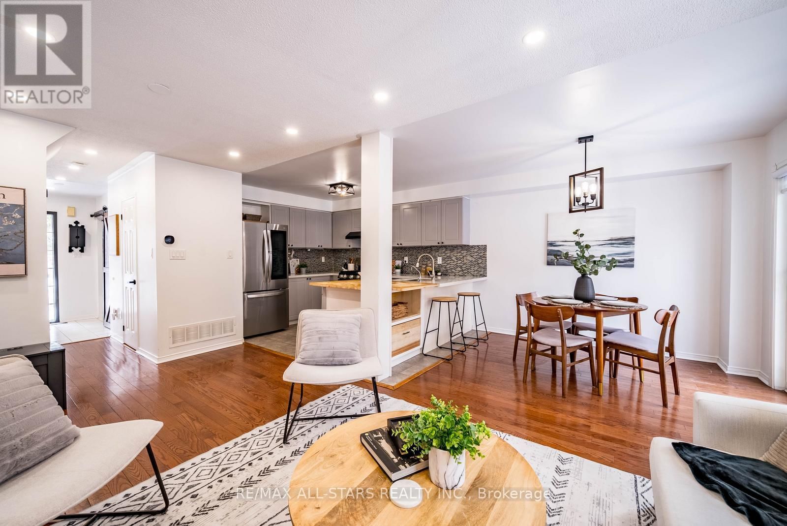 84 WILLOWAY Image 11