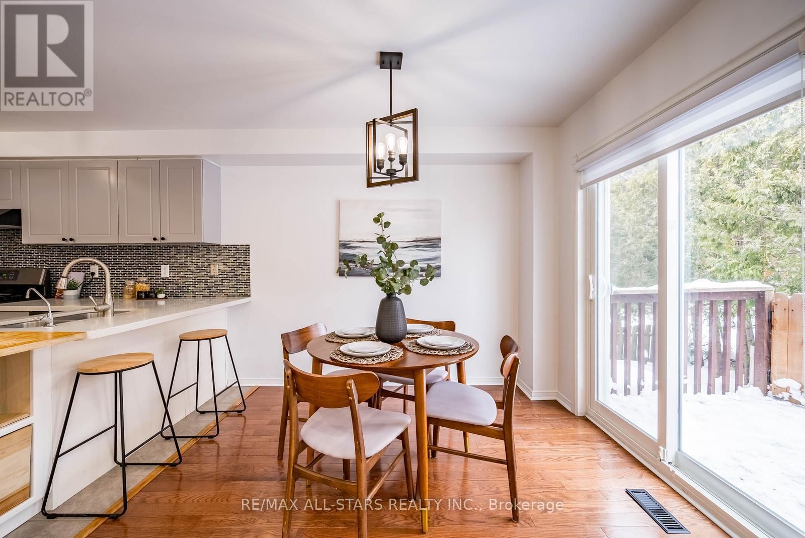 84 WILLOWAY Image 12