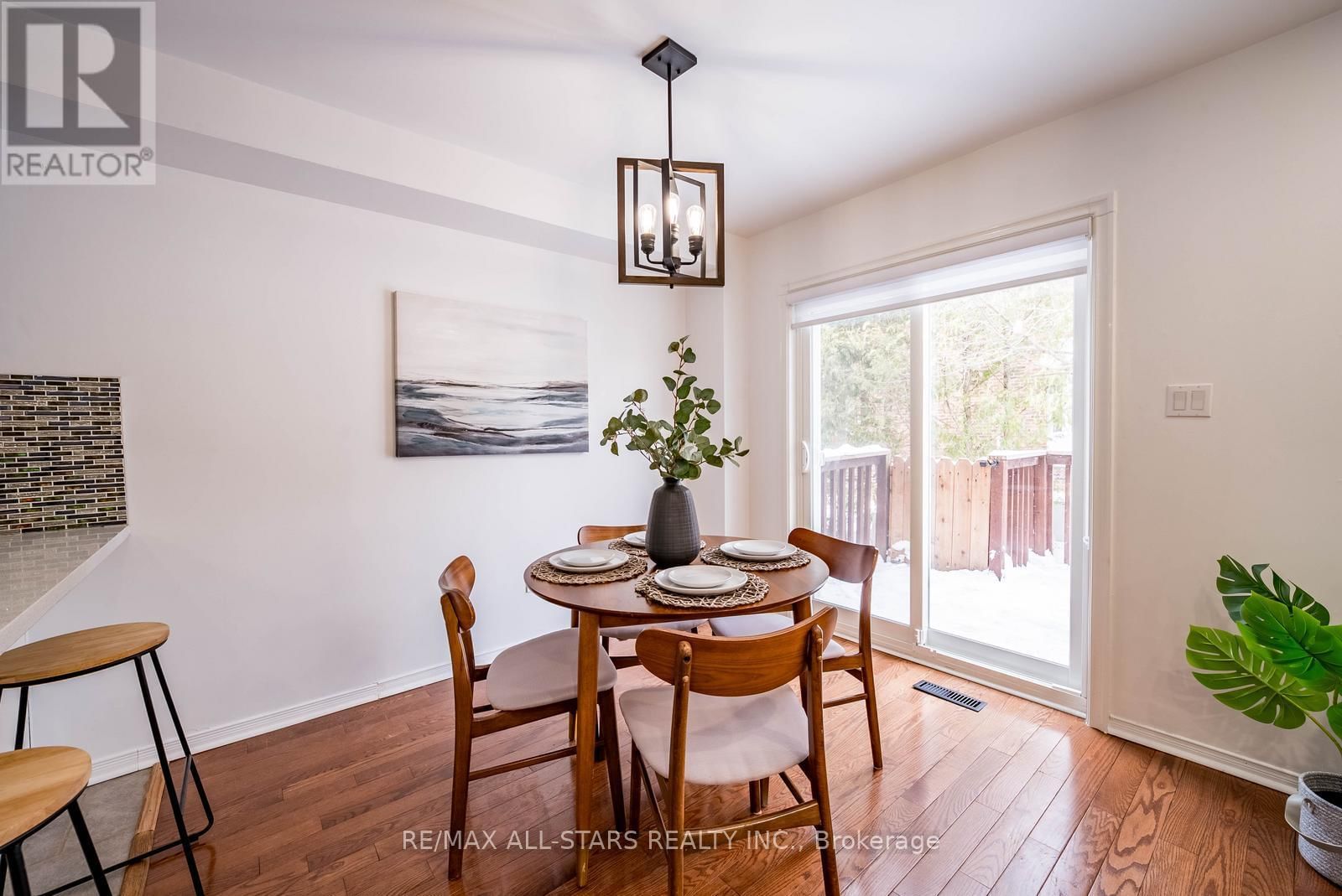 84 WILLOWAY Image 13