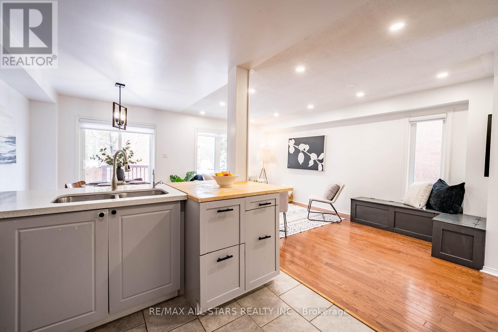 84 WILLOWAY Image 18