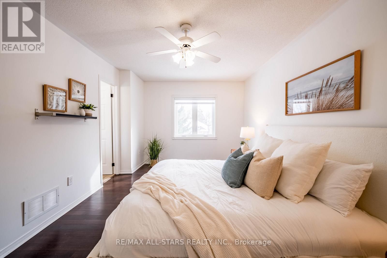 84 WILLOWAY Image 21