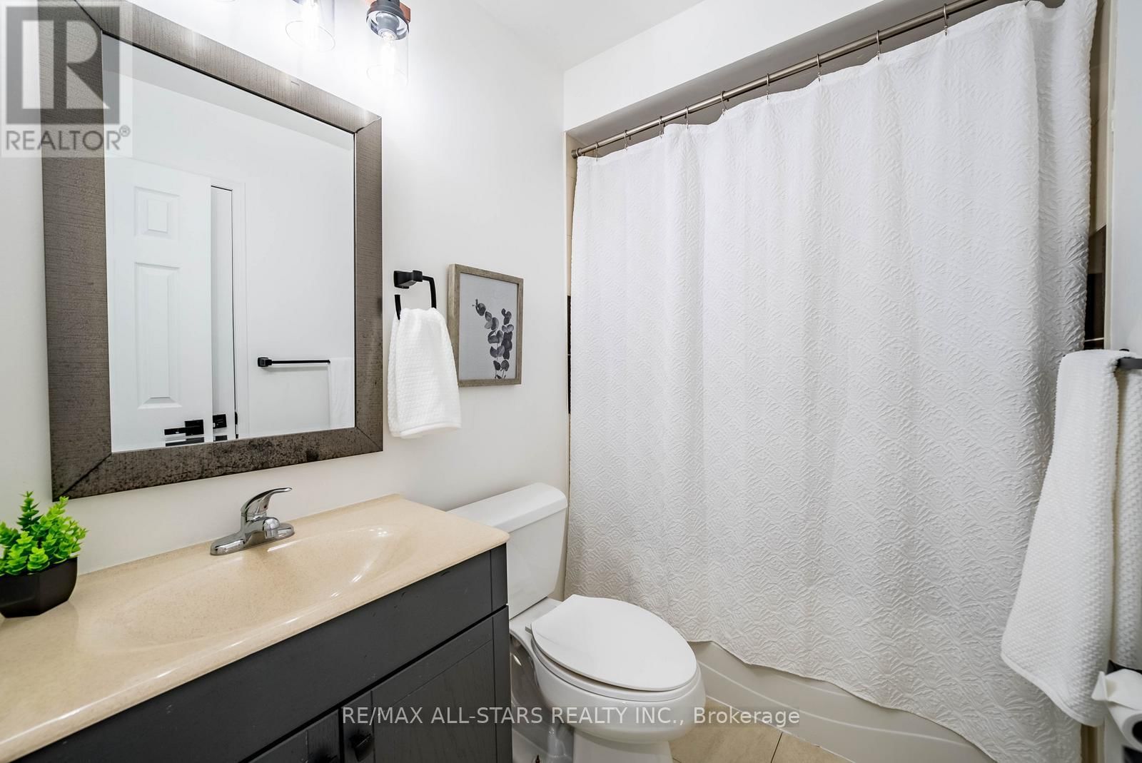 84 WILLOWAY Image 24