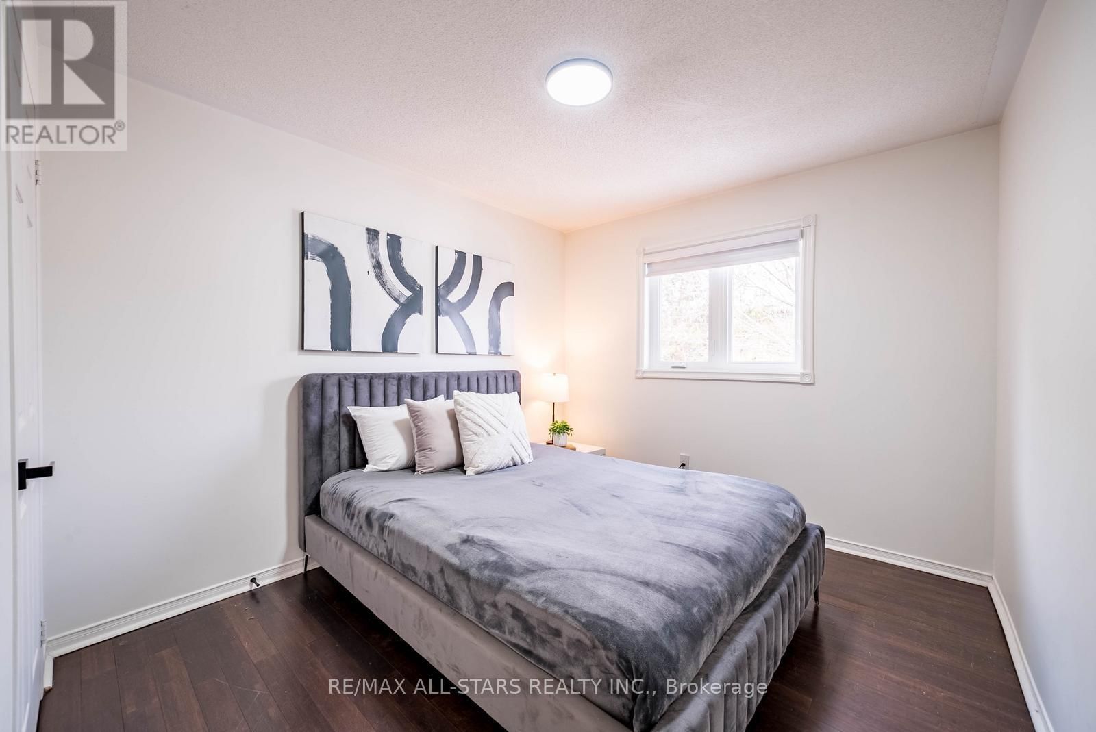 84 WILLOWAY Image 25