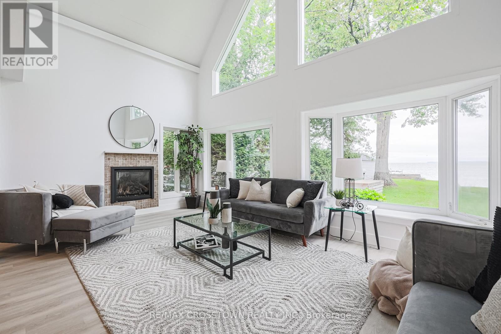 128 MOORES BEACH ROAD Image 1