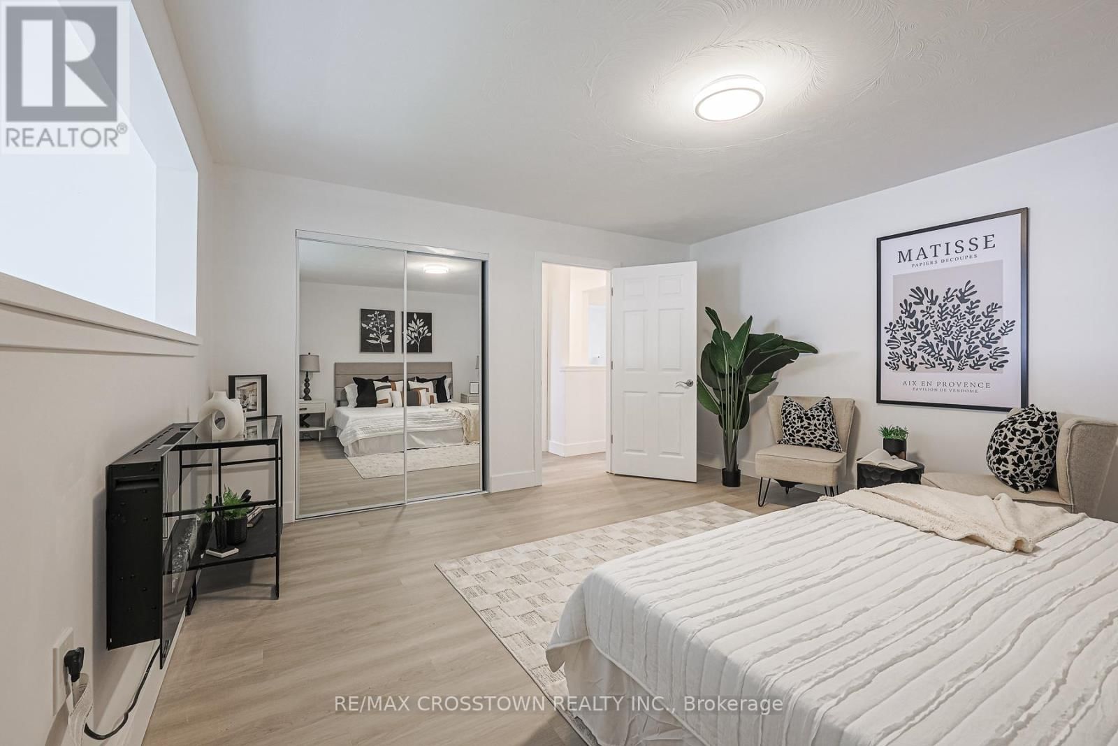 128 MOORES BEACH ROAD Image 33