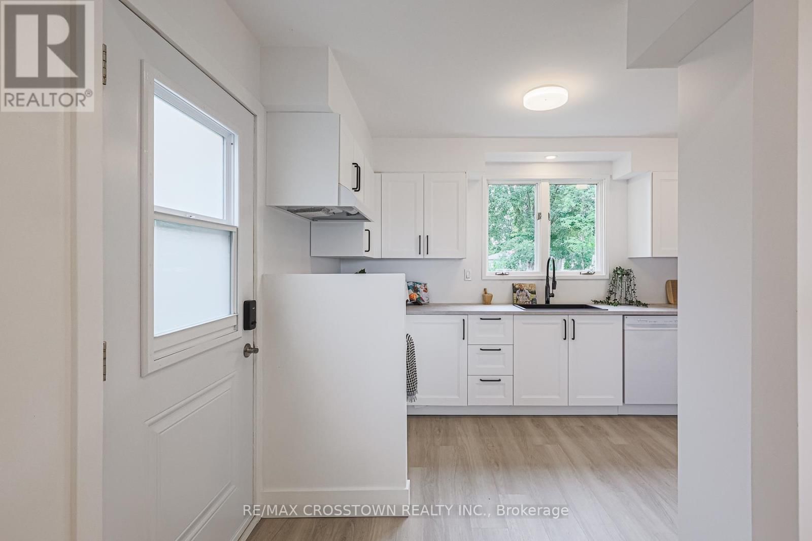 128 MOORES BEACH ROAD Image 6